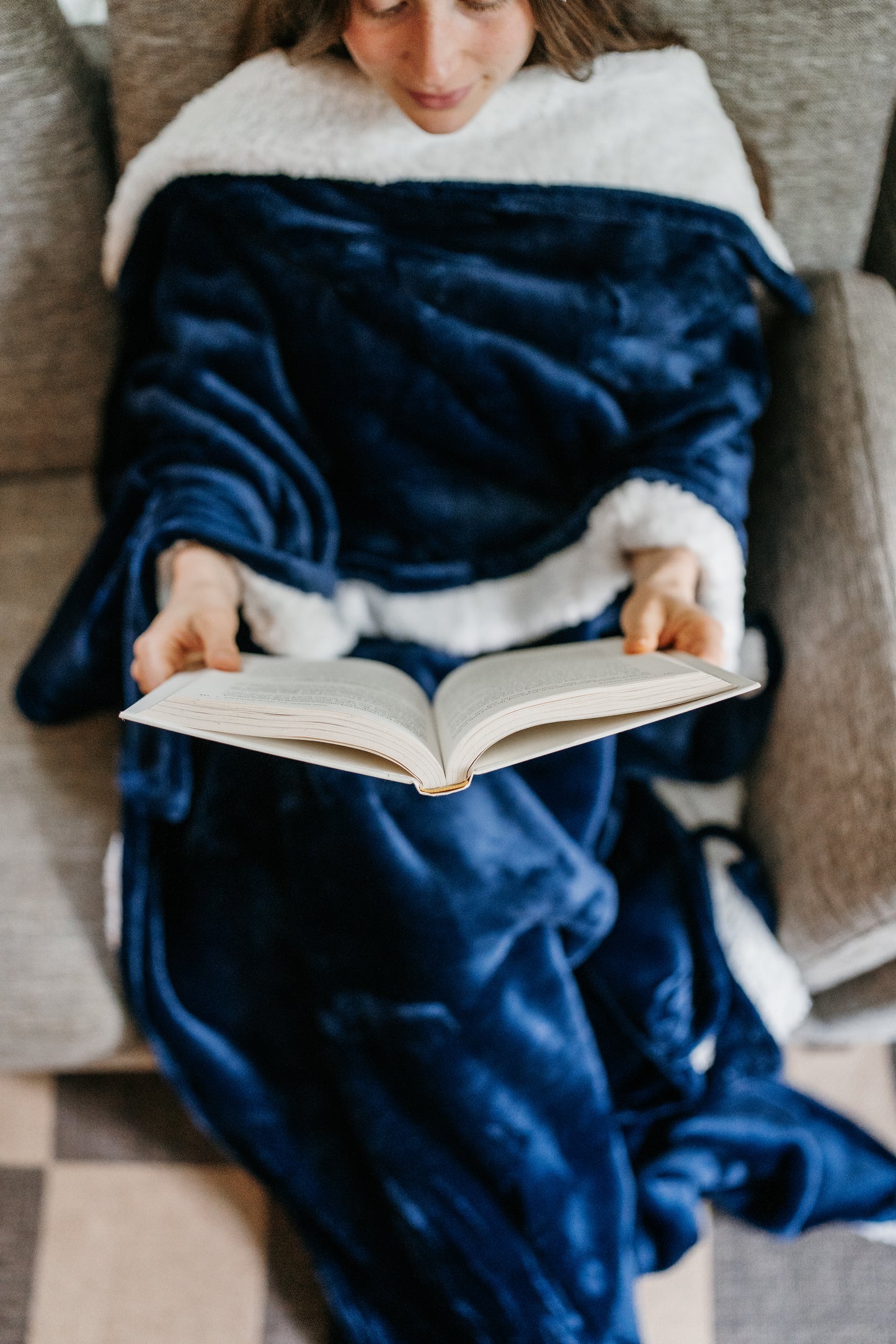 Throobie™ – The Reach-Through Blanket